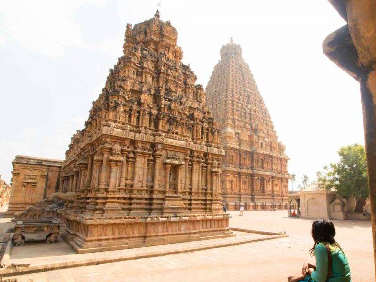 Brihadeeswarar Temple Thanjavur Periya Kovil Roaming Owls